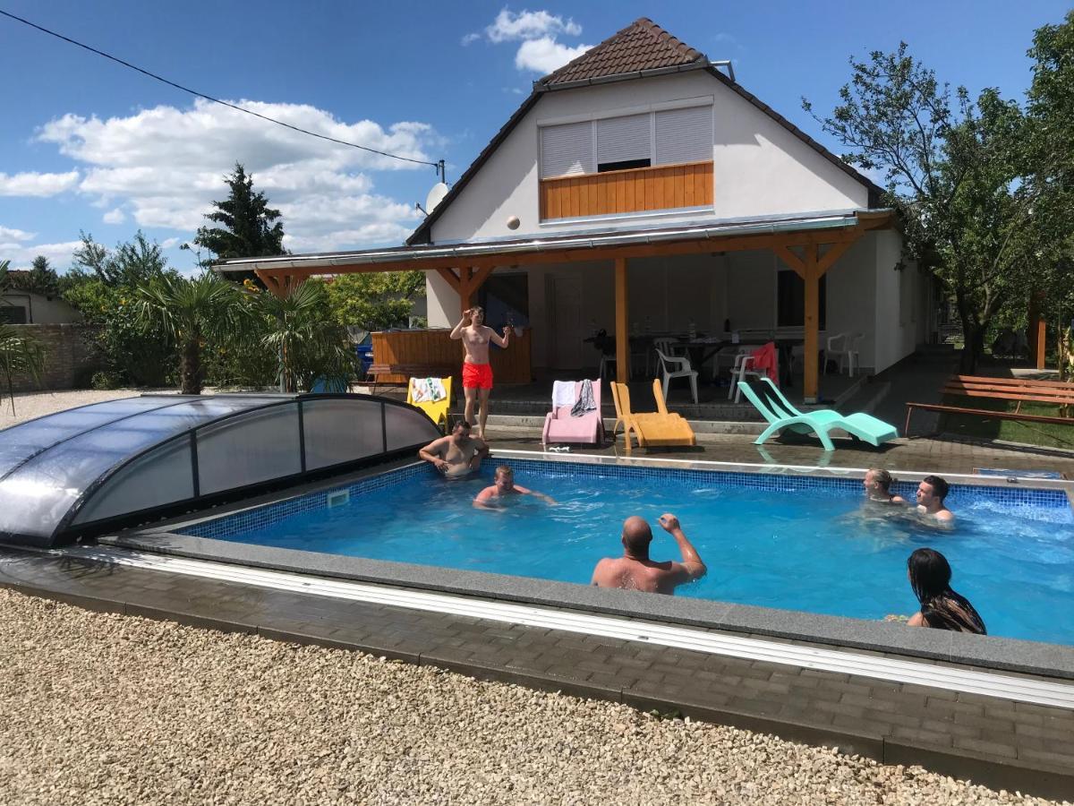Nice Big House Balatonfenyves Exteriör bild
